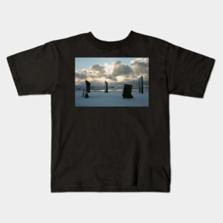 Stenness in snow Kids T-Shirt